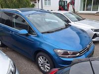 Gebraucht VW Touran Highline 150 PS (110 kW) 2017 Carribean blue metallic Van / Kleinbus