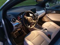 Gebraucht Mercedes B220 184 PS (135 kW) 2015 Silber Van / Kleinbus