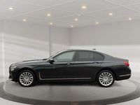 Gebraucht BMW 750 Performance 530 PS (389 kW) 2022 Grau Limousine