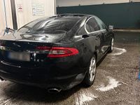 Używany Jaguar XF 211 KM (155 kW) 2010 Czarny Sedan/Limuzyna