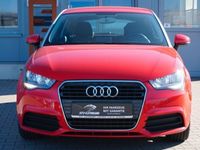 Gebraucht Audi A1 Attraction 86 PS (63 kW) 2011 Rot Kleinwagen
