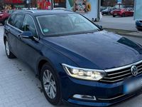 Gebraucht VW Passat 150 PS (110 kW) 2017 Blau Kombi