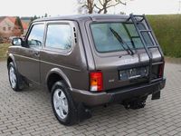 Gebraucht Lada niva 83 PS (61 kW) 2018 Braun SUV