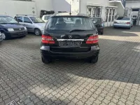Gebraucht Mercedes B170 116 PS (85 kW) 2007 Kosmosschwarz  metalliclack Van / Kleinbus