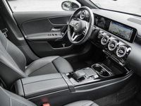 Gebraucht Mercedes A250 Progressive 224 PS (164 kW) 2020 Weiß Limousine