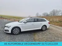 Gebraucht Skoda Superb Ambition 150 PS (110 kW) 2022 Weiß Kombi