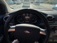 Gebraucht Ford Focus Titanium 145 PS (106 kW) 2009 Schwarz Cabrio