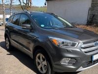 Usado Ford Kuga Titanium 150 HP (110 kW) 2016 Cinzento SUV