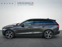 Gebraucht Volvo V60 Plus 455 PS (334 kW) 2022 Platinum grey / (metallic) Kombi