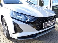 Gebraucht Hyundai i20 Trend 101 PS (74 kW) 2025 Lumen grey / mic Kleinwagen