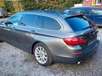 Gebraucht BMW 520 184 PS (135 kW) 2014 Grau Kombi