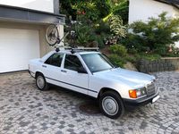 Gebraucht Mercedes 190 118 PS (86 kW) 1987 Weiß Limousine