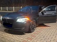 Gebraucht BMW 520 184 PS (135 kW) 2012 Schwarz Kombi