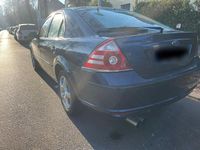 Gebraucht Ford Mondeo 125 PS (91 kW) 2006 Blau Limousine