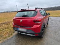 Gebraucht Dacia Sandero Stepway 100 PS (73 kW) 2022 Rot Kleinwagen