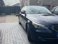 Gebraucht BMW 525 177 PS (130 kW) 2007 Blau Limousine