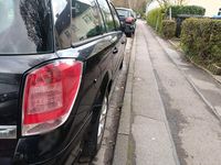 Gebraucht Opel Astra 101 PS (74 kW) 2007 Schwarz Kombi