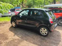 Używany Renault Twingo Experience 69 KM (50 kW) 2016 Czarny Hatchback