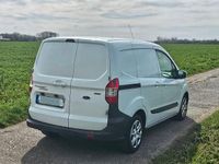 Gebraucht Ford Courier 102 PS (75 kW) 2017 Weiß Van / Kleinbus