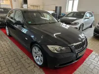 Gebraucht BMW 325 Advantage 218 PS (160 kW) 2008 Blau Limousine