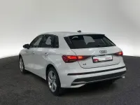 Używany Audi A3 Advanced 150 KM (110 kW) 2025 Biały Sedan/Limuzyna