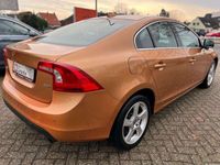 gebraucht Volvo S60 2.0 T Momentum(Allwetterreifen NEU* Navi*SH)