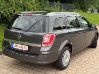 Gebraucht Opel Astra Edition 116 PS (85 kW) 2010 Grau Limousine