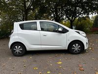 Gebraucht Chevrolet Spark LS 70 PS (51 kW) 2012 Weiß Kleinwagen