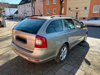 Gebraucht Skoda Octavia 110 PS (80 kW) 2013 Gold Kombi