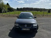 Käytetty VW Passat Executive 150 HP (110 kW) 2001 Musta Farmari