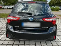 Gebraucht Toyota Yaris Hybrid Team 101 PS (74 kW) 2018 Schwarz Kleinwagen