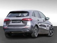 Gebraucht Mercedes B180 Progressive 136 PS (100 kW) 2025 Grau Van / Kleinbus