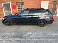 Gebraucht BMW 325 218 PS (160 kW) 2008 Blau Kombi