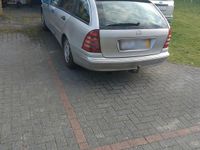 Second-hand Mercedes C200 122 CP (89 kW) 2002 Argintiu Break