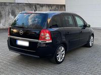 Gebraucht Opel Zafira 150 PS (110 kW) 2010 Schwarz Van / Kleinbus