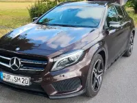 Gebraucht Mercedes GLA250 AMG line 211 PS (155 kW) 2015 Braun SUV