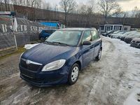 Gebraucht Skoda Fabia Classic 69 PS (50 kW) 2012 Blau Limousine