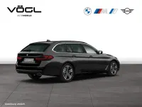 Gebraucht BMW 520 190 PS (139 kW) 2022 Saphirschwarz Kombi