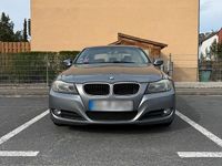 Gebraucht BMW 320 184 PS (135 kW) 2011 Silber Limousine