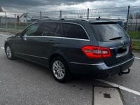 Gebraucht Mercedes E250 Elegance 204 PS (150 kW) 2011 Grau Kombi