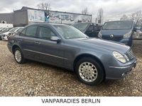 Gebraucht Mercedes E220 150 PS (110 kW) 2003 Blau Limousine