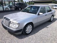 Gebraucht Mercedes E280 197 PS (144 kW) 1992 Silber Limousine