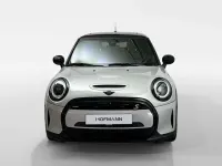 Gebraucht Mini Cooper SE Classic 135 kW (184 PS) 2021 White silver metallic Kleinwagen