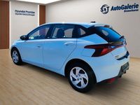 Gebraucht Hyundai i20 Select 101 PS (74 kW) 2021 Weiß Kleinwagen