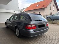 Gebraucht Mercedes E280 190 PS (139 kW) 2006 Grau Kombi