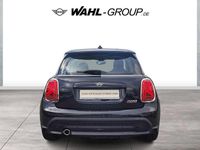 Gebraucht Mini Cooper Hatch 136 PS (100 kW) 2023 Schwarz Kleinwagen