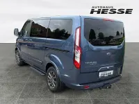 Gebraucht Ford Tourneo Titanium 131 PS (96 kW) 2022 Blau Van / Kleinbus