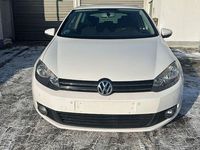 Gebraucht VW Golf VI Comfortline 105 PS (77 kW) 2010 Weiß Kleinwagen