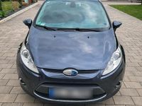 Gebraucht Ford Fiesta 92 PS (67 kW) 2010 Blau Kleinwagen