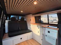 Gebraucht VW Transporter 150 PS (110 kW) 2020 Grau Van